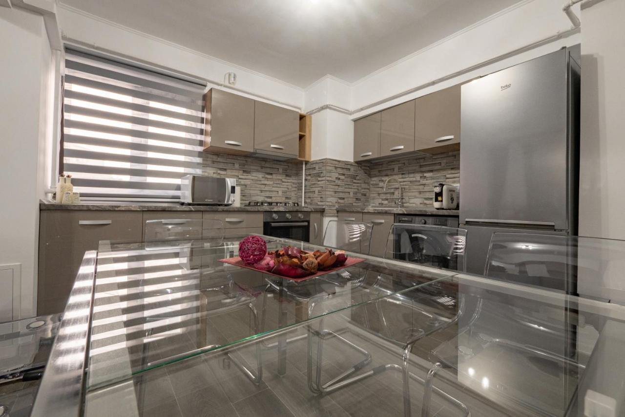 Luxury Ultracentral Piteszti Zewnętrze zdjęcie